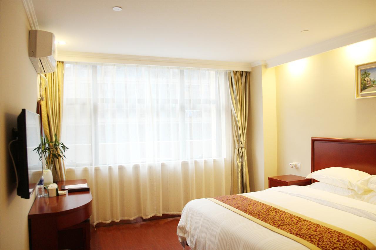 Greentree Inn Shanghai Minhang District Beiqiao Subway Station Express Hotel Exterior photo