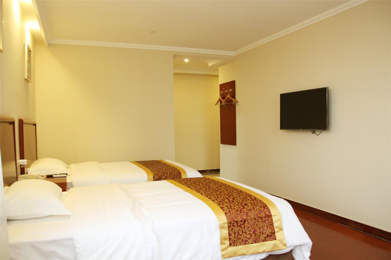 Greentree Inn Shanghai Minhang District Beiqiao Subway Station Express Hotel Exterior photo